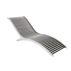 تخت کنار استخر ریگال